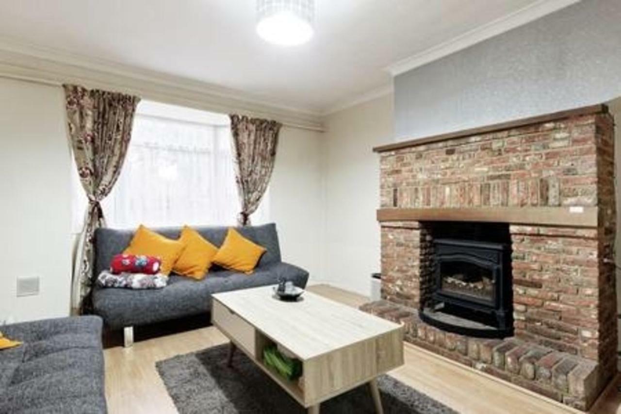 Maidstone Family Homes Upper Road Cottage Kültér fotó