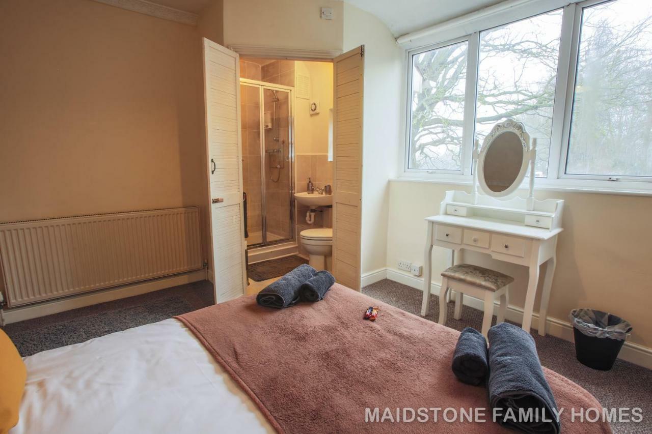 Maidstone Family Homes Upper Road Cottage Kültér fotó