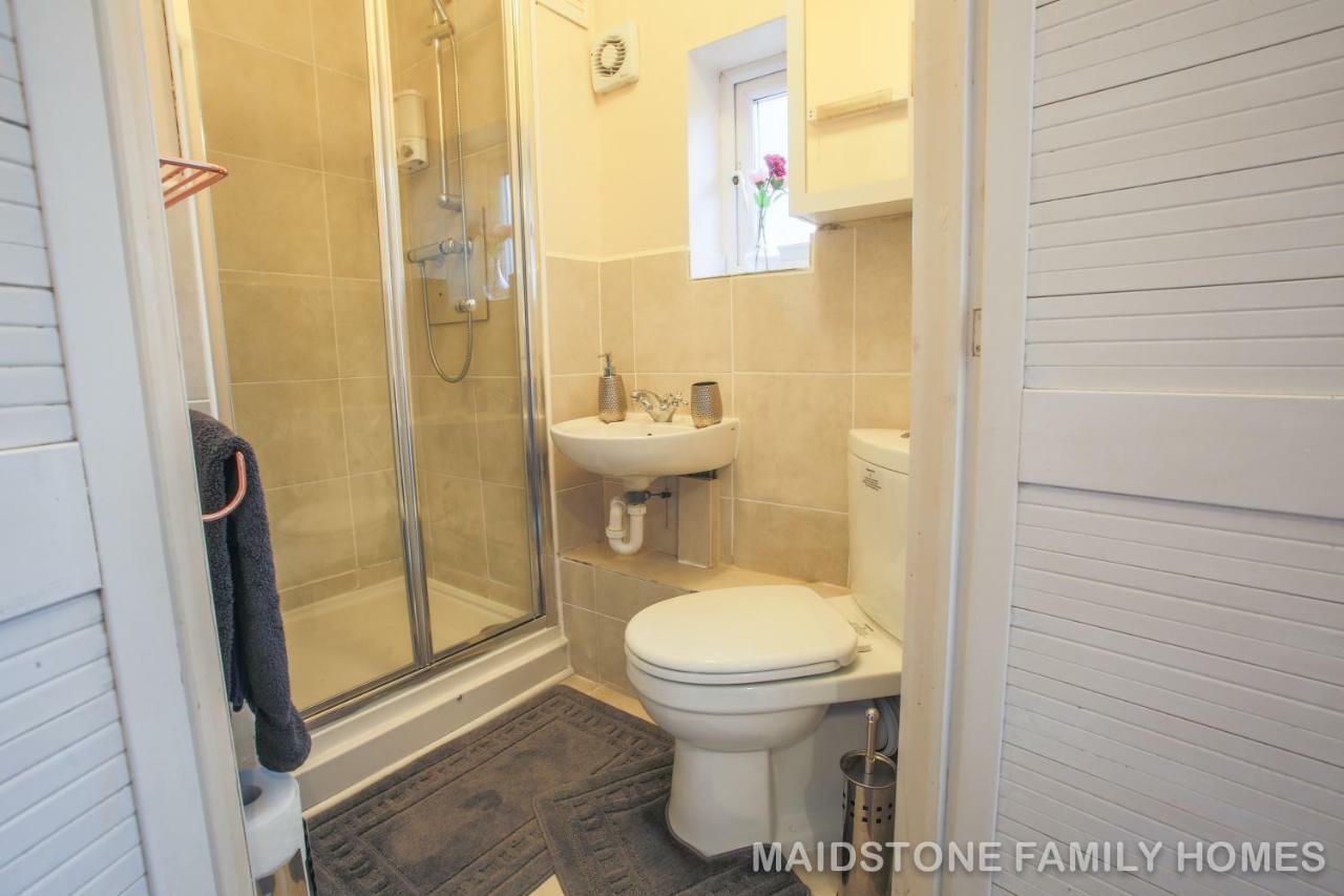 Maidstone Family Homes Upper Road Cottage Kültér fotó